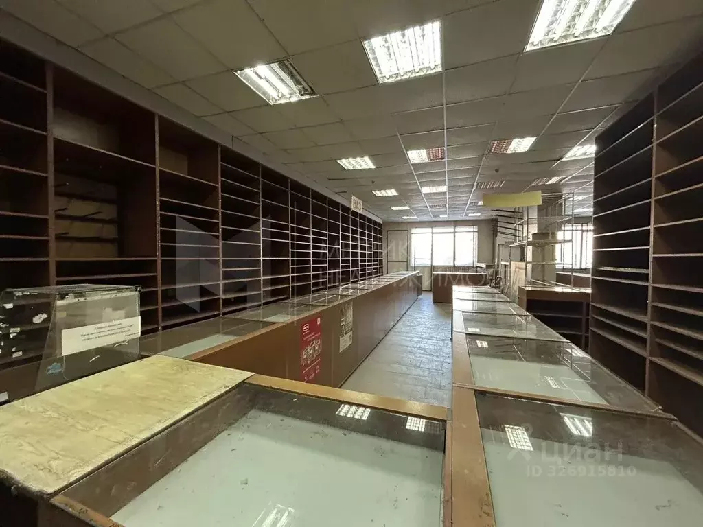 Помещение свободного назначения в Тюменская область, Тюмень ул. ... - Фото 1