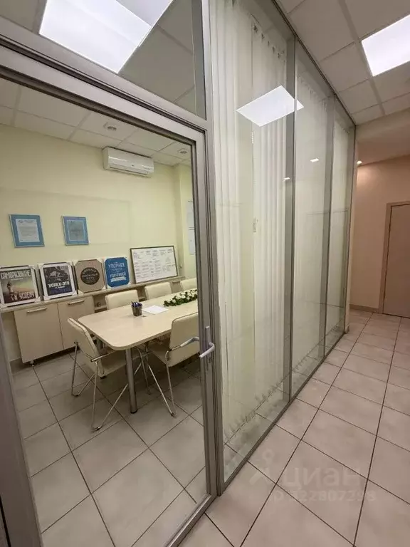 Офис в Татарстан, Казань просп. Альберта Камалеева, 34А (157 м) - Фото 2