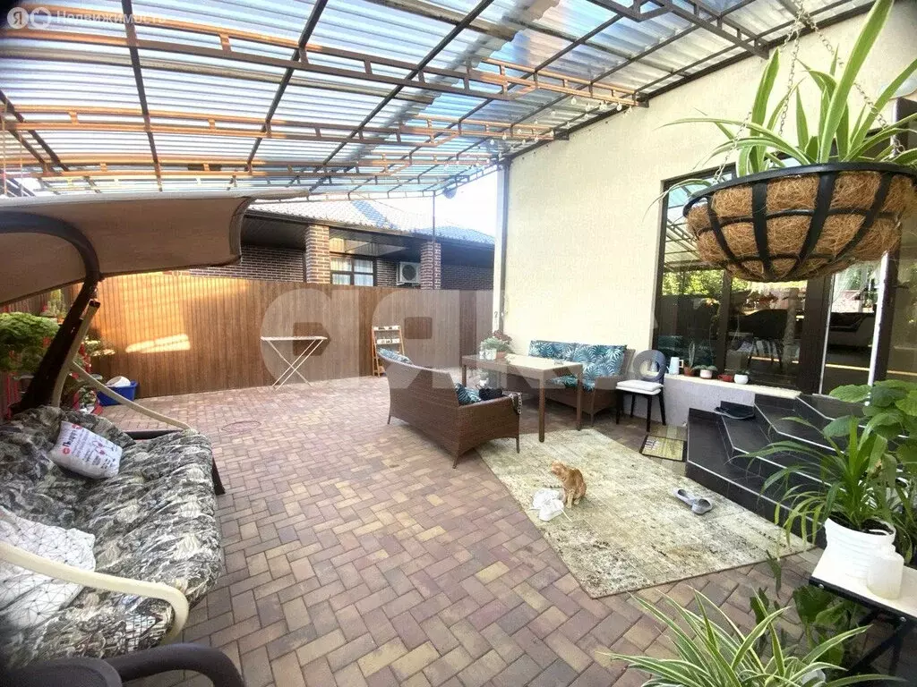 Дом в Кореновск, Крымская улица, 1К (249 м) - Фото 1