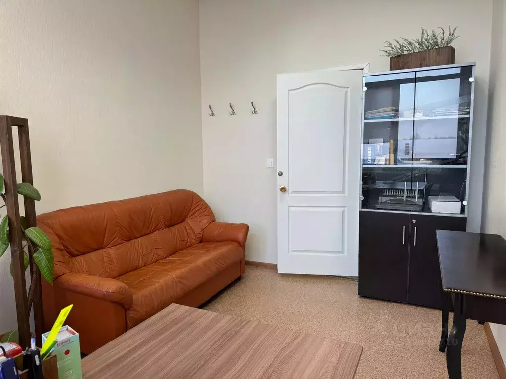 Офис в Вологодская область, Череповец ул. Максима Горького, 32 (17 м) - Фото 1