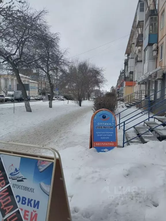 Помещение свободного назначения в Омская область, Омск просп. Мира, 18 ... - Фото 1