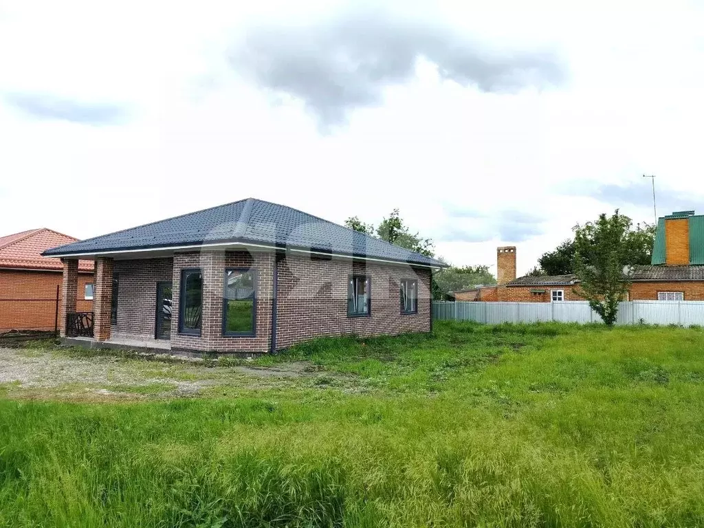 Дом в Краснодарский край, Кореновский район, Платнировское с/пос, ... - Фото 1