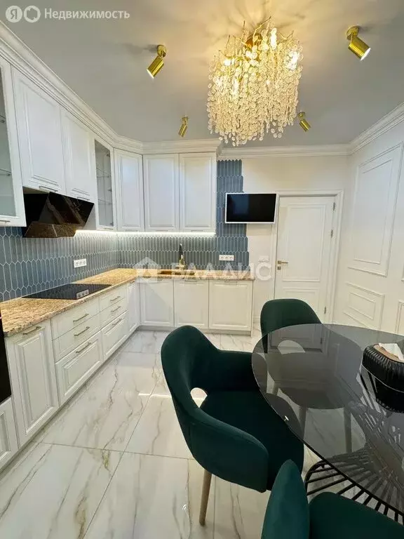 2-комнатная квартира: Краснодар, Старокубанская улица, 137/1 (85 м) - Фото 0