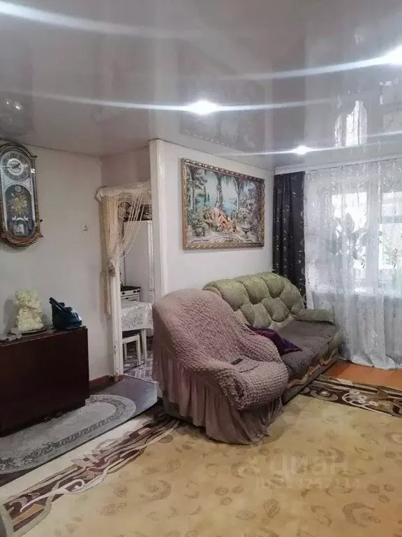 2-к кв. Омская область, Омск просп. Космический, 55 (42.1 м) - Фото 2