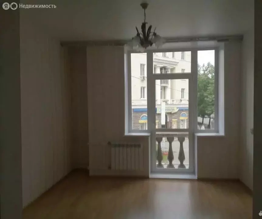 2-комнатная квартира: Нижний Тагил, проспект Ленина, 40 (52.8 м) - Фото 0