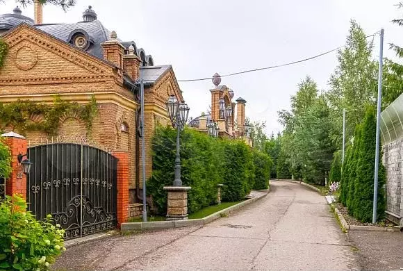 Дом 220 м на участке 6 сот. - Фото 1