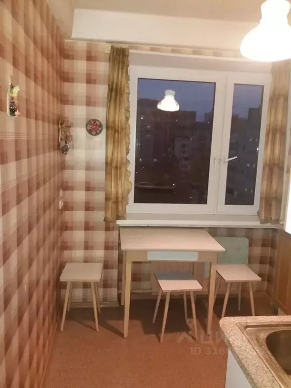 3-к кв. Санкт-Петербург Учебный пер., 6К1 (58.4 м) - Фото 0