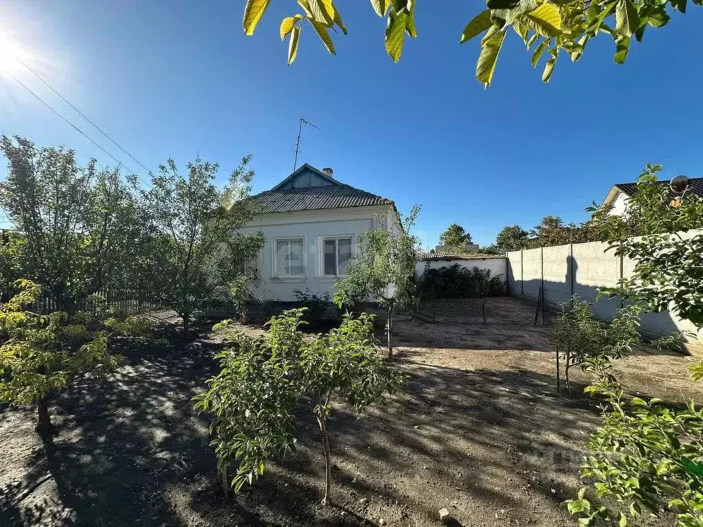 Дом в Крым, Кировский район, с. Яркое Поле ул. Парковая (57 м) - Фото 1