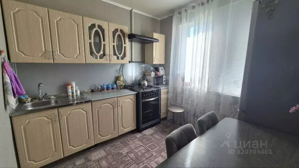 1-к кв. Белгородская область, Старый Оскол ул. Свердлова, 23 (40.2 м) - Фото 1