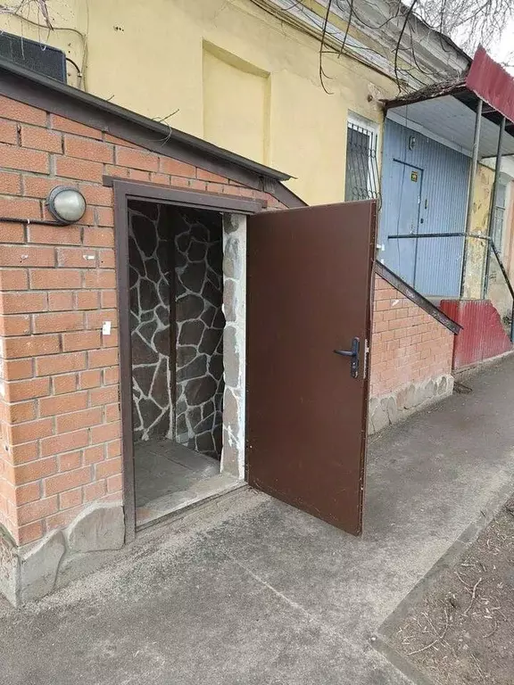 Помещение свободного назначения в Саратовская область, Саратов ул. ... - Фото 1