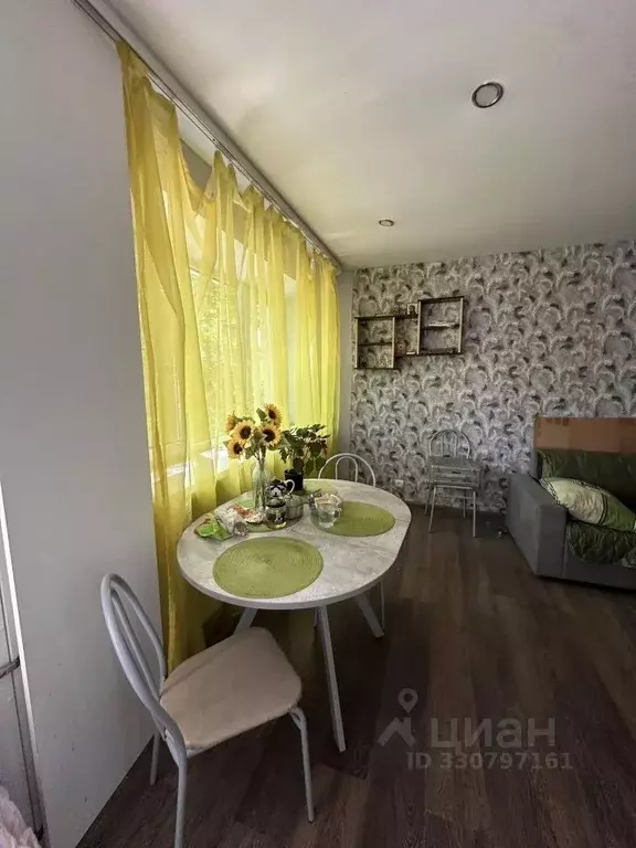 3-к кв. Псковская область, Псков Рижский просп., 44 (56.5 м) - Фото 1