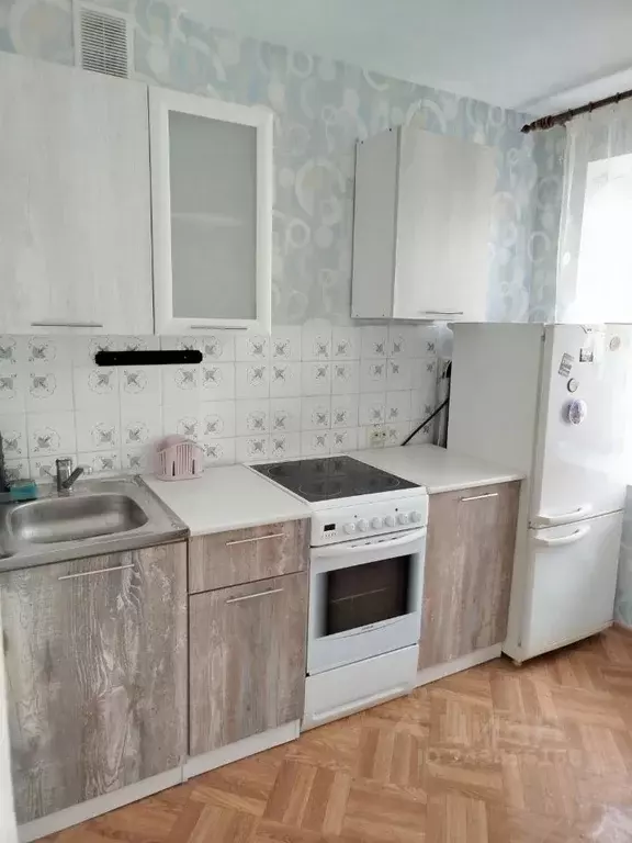 1-к кв. Свердловская область, Екатеринбург ул. Уральская, 8 (35.0 м) - Фото 2