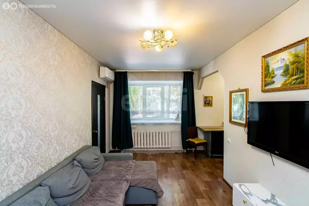 3-комнатная квартира: Тюмень, Минская улица, 96 (55.2 м) - Фото 0