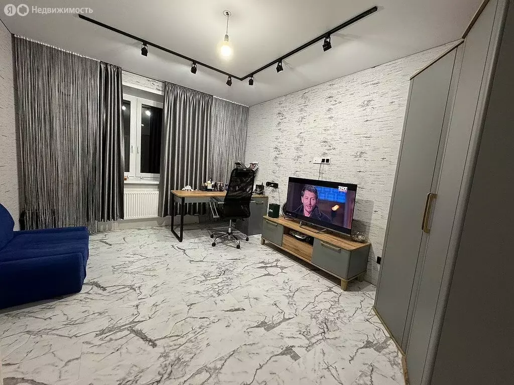 2-комнатная квартира: Тюмень, Новгородская улица, 14 (73.2 м) - Фото 1