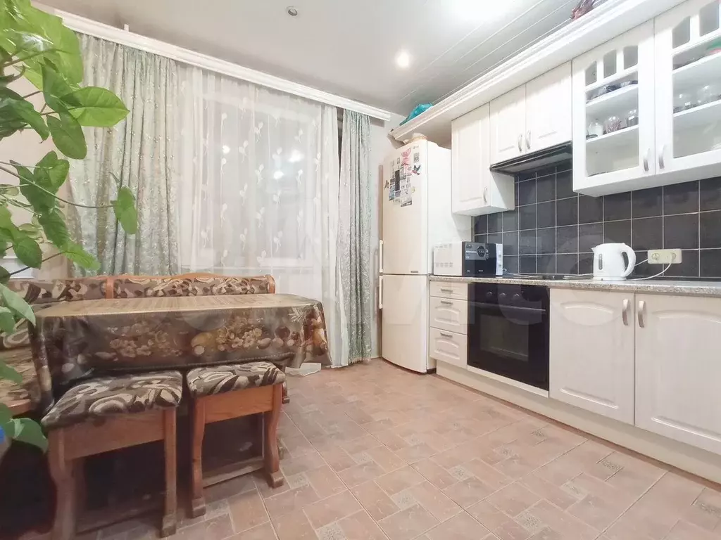 Комната 20 м в 3-к., 15/17 эт. - Фото 0