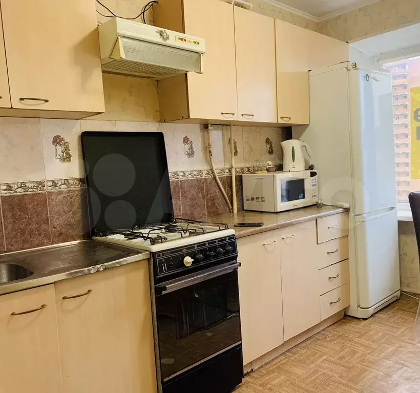2-к. квартира, 50 м, 9/9 эт. - Фото 0