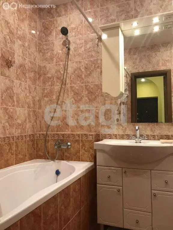 1-комнатная квартира: Брянск, улица Крахмалёва, 55 (48 м) - Фото 1