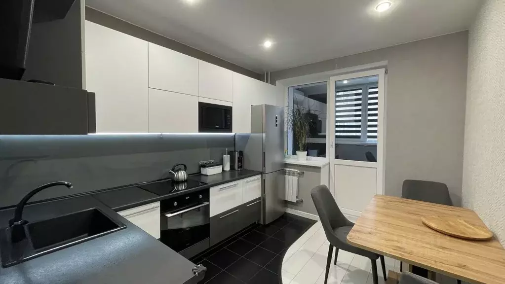 2-к кв. Самарская область, Самара ул. Советской Армии, 203 (80.0 м) - Фото 1