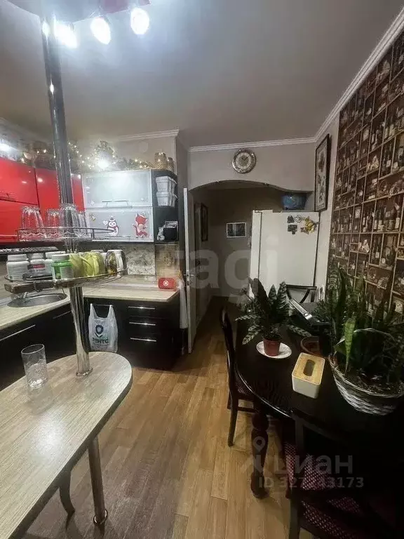 4-к кв. Ямало-Ненецкий АО, Ноябрьск Холмогорская ул., 37А (80.0 м) - Фото 1