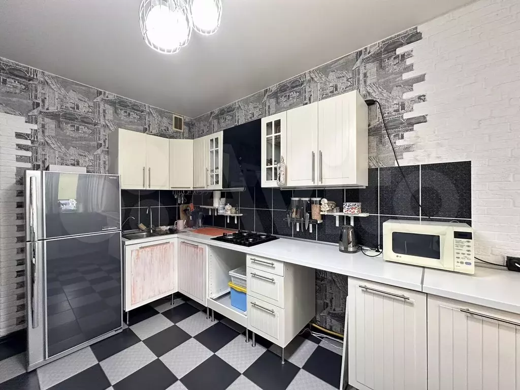 1-к. квартира, 47 м, 7/9 эт. - Фото 0