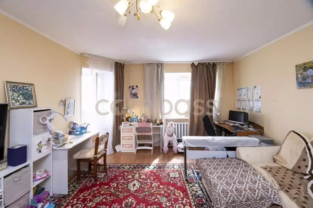 2-к кв. Тюменская область, Тюмень Комсомольская ул., 60 (74.2 м) - Фото 1