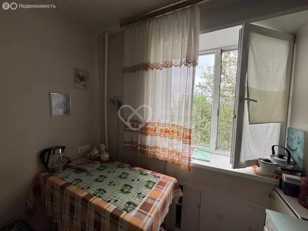3-комнатная квартира: Волгоград, Бобруйская улица, 2 (43 м) - Фото 0
