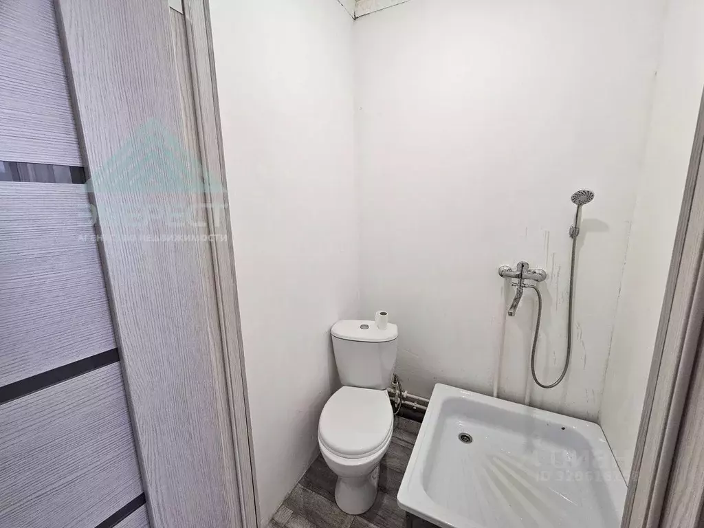 Комната Хакасия, Абакан Заводская ул., 3Бк2 (13.0 м) - Фото 0