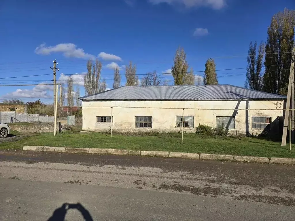 Производственное помещение в Крым, Бахчисарайский район, с. Угловое ... - Фото 0
