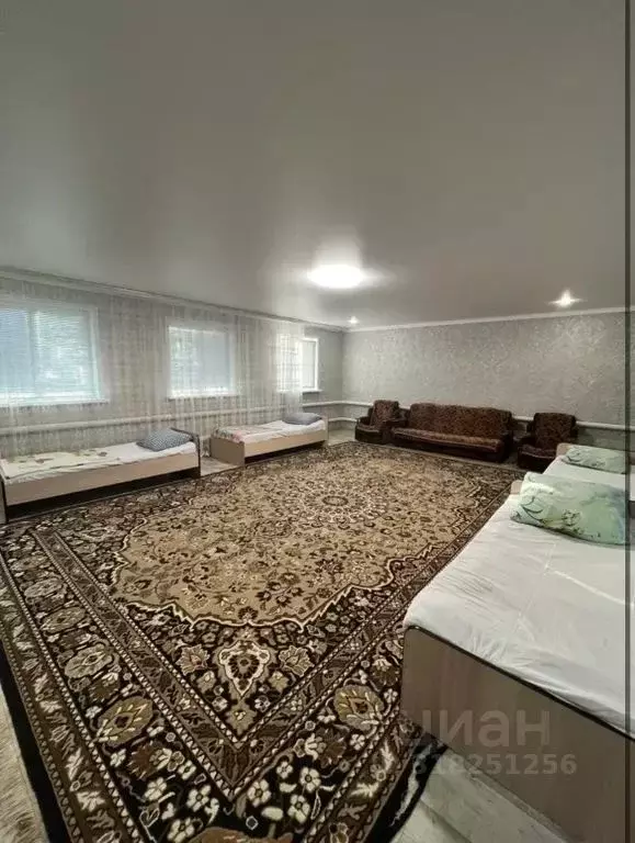 Дом в Оренбургская область, Соль-Илецк ул. Дружбы, 27 (100 м) - Фото 0