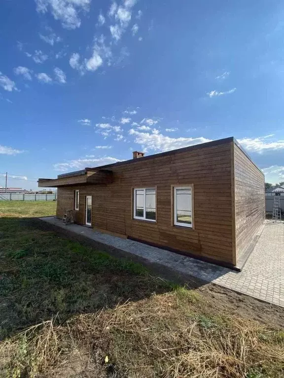 Дом в Самарская область, Волжский район, Курумоч с/пос, пос. Власть ... - Фото 1