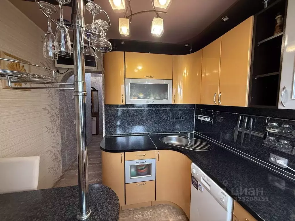 2-к кв. Свердловская область, Нижний Тагил ул. Фрунзе, 45 (43.9 м) - Фото 2