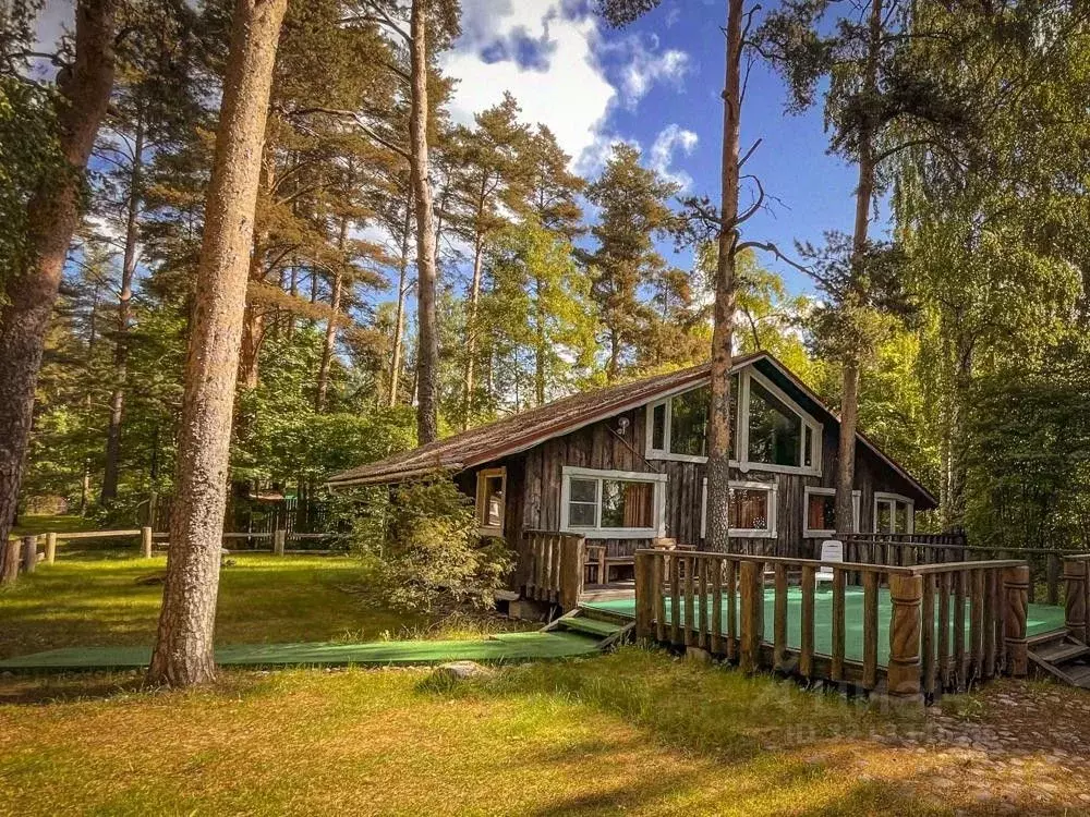 Дом в Ленинградская область, Приозерский район, Громовское с/пос, пос. ... - Фото 1