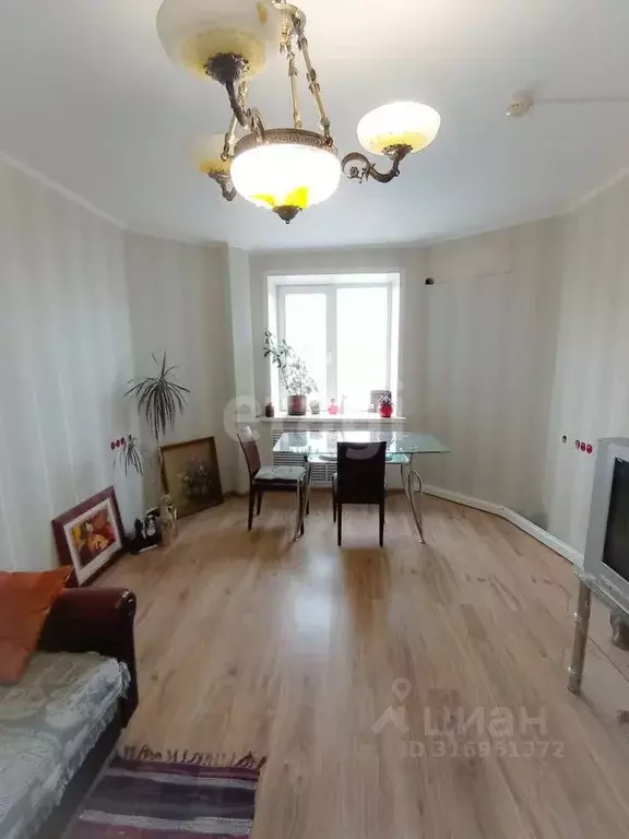 6-к кв. Белгородская область, Белгород ул. Белгородского полка, 65 ... - Фото 0
