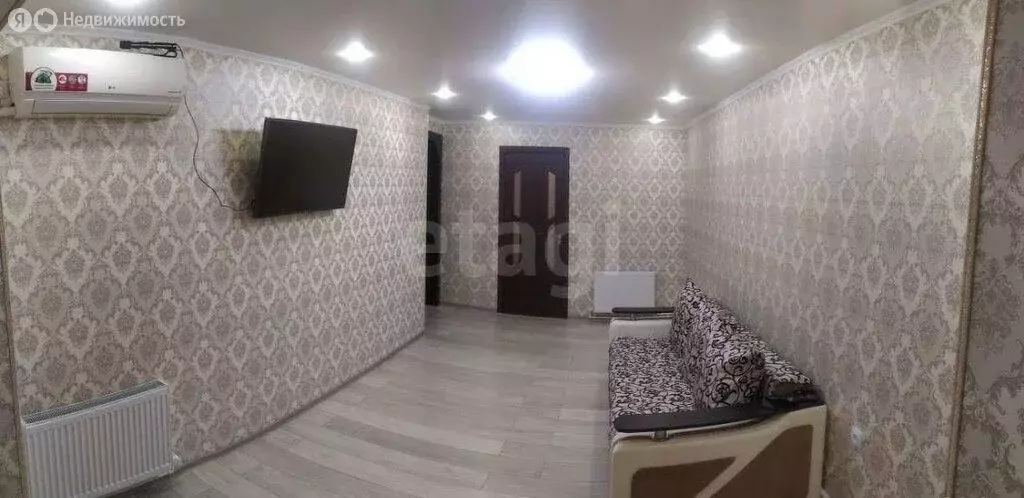 3-комнатная квартира: Джанкой, улица Толстого, 11 (59.1 м) - Фото 1