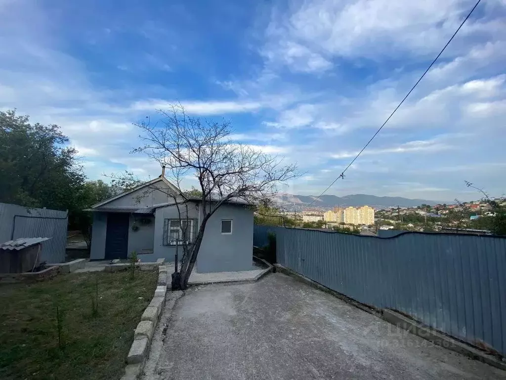 Дом в Краснодарский край, Новороссийск Днестровская ул. (46 м) - Фото 1