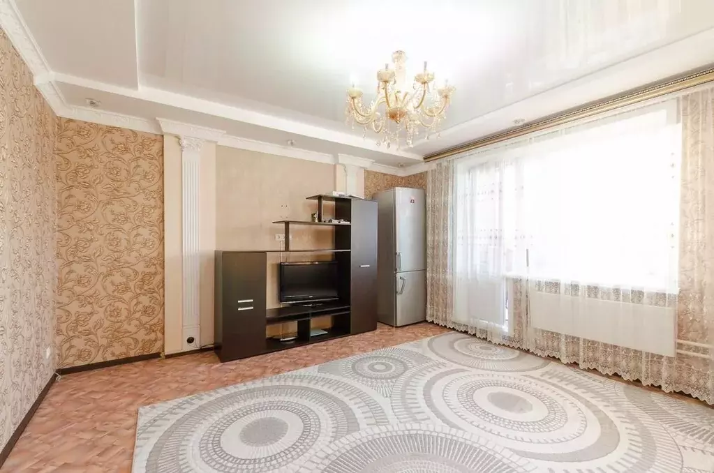 3-к кв. Новосибирская область, Новосибирск ул. Есенина, 8/5 (68.1 м) - Фото 0
