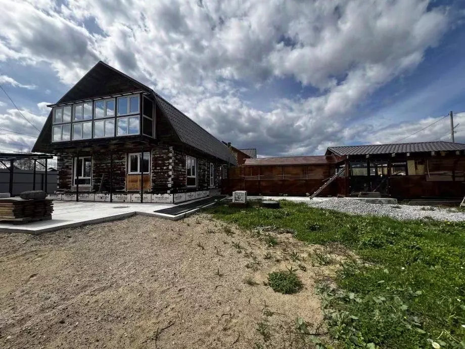 Дом в Пермский край, Усолье Усольский район, ул. 60 лет Победы, 2 (170 ... - Фото 1