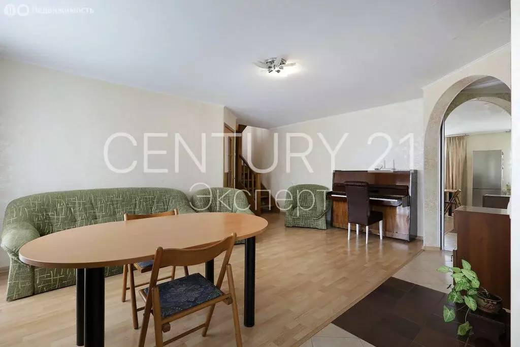 3-комнатная квартира: Калининград, Омская улица, 8 (86.4 м) - Фото 1