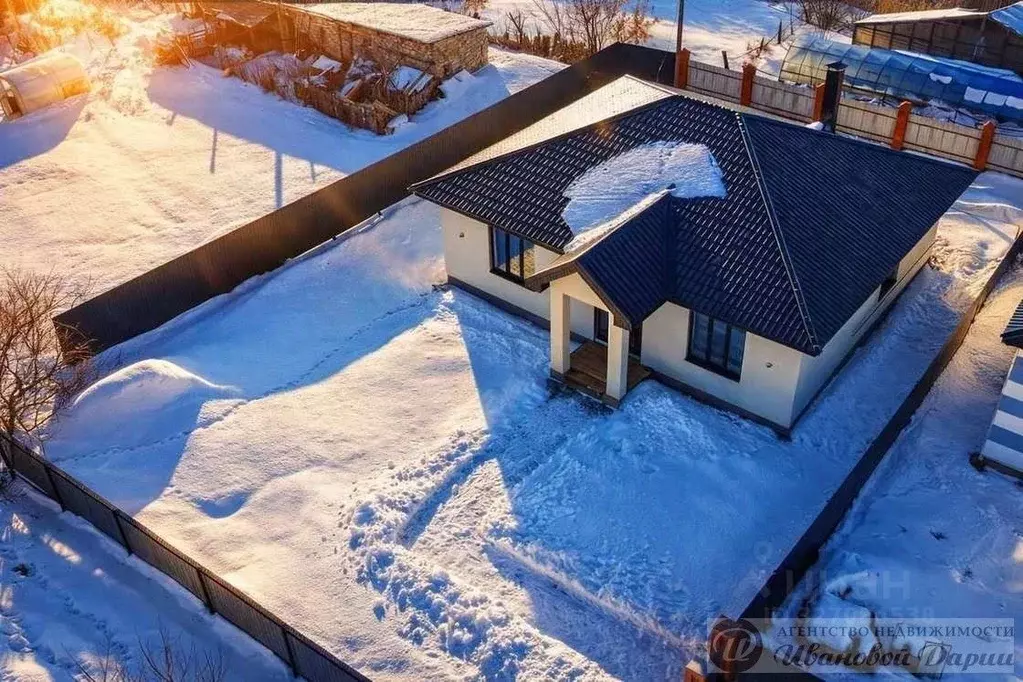Дом в Самарская область, Волжский район, Черноречье с/пос, с. ... - Фото 1