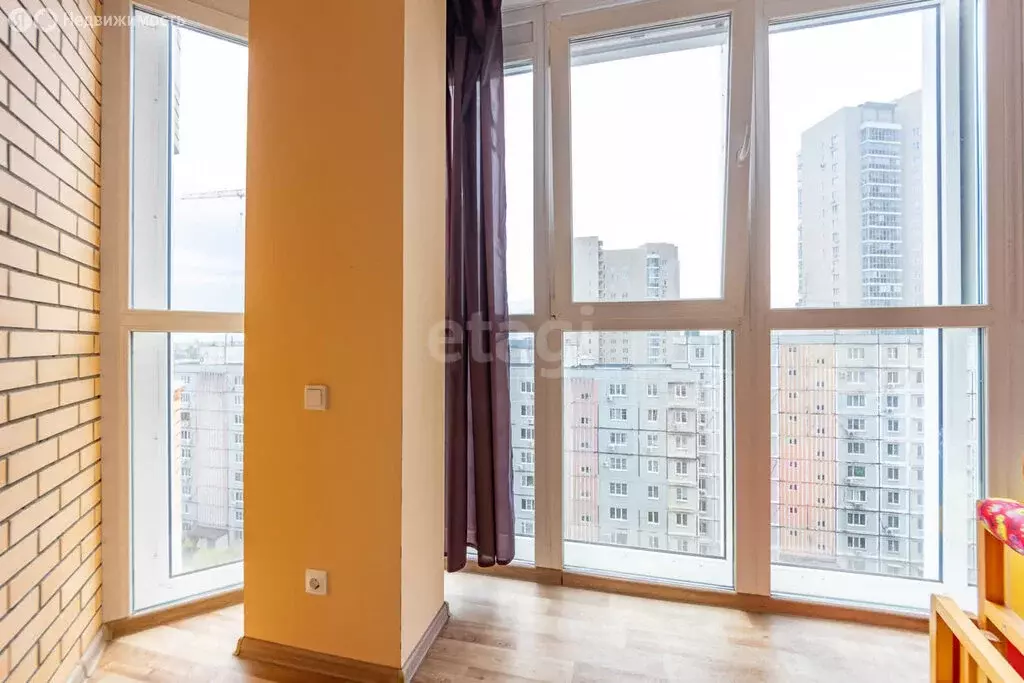 3-комнатная квартира: Хабаровск, Фабричный переулок, 2А (90 м) - Фото 0