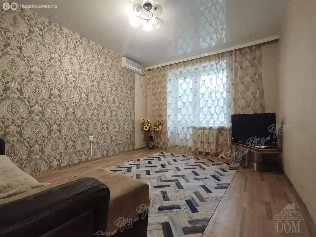2-комнатная квартира: Биробиджан, улица Шолом-Алейхема, 12 (40.1 м) - Фото 1