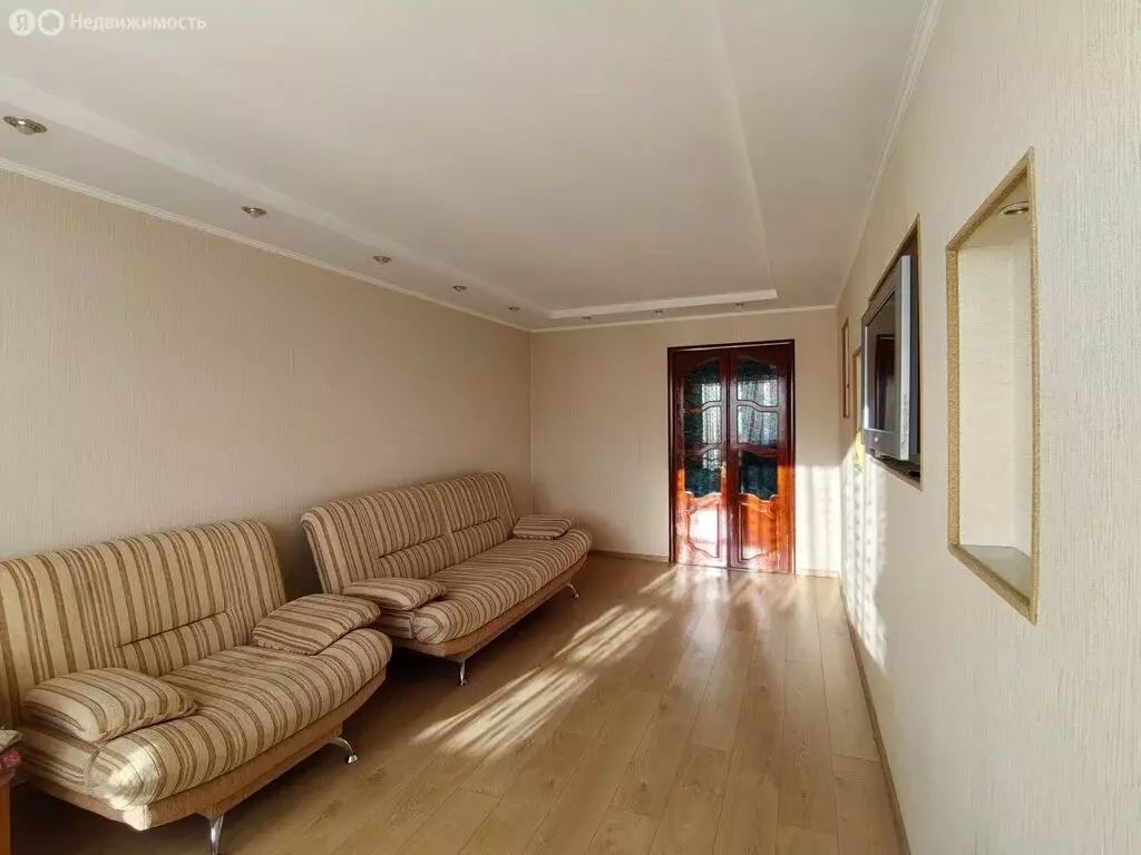 3-комнатная квартира: Омск, микрорайон Заозёрный, проспект Менделеева, ... - Фото 2