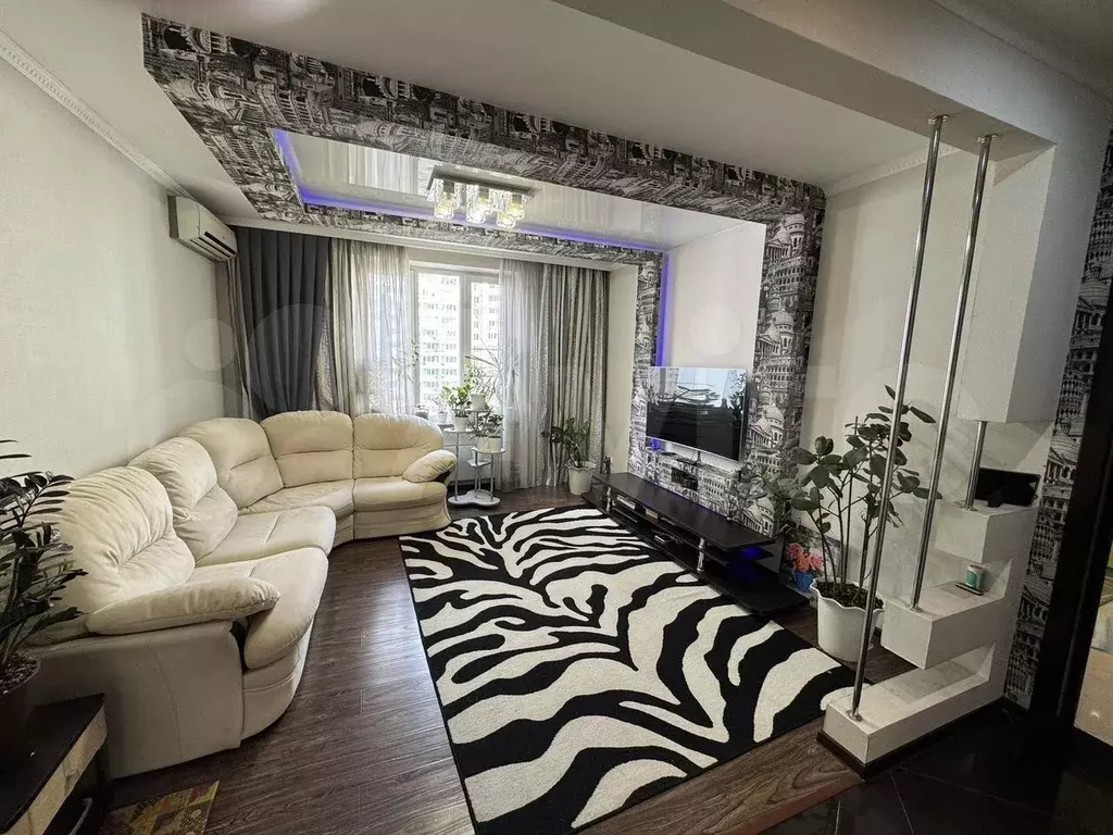 3-к. квартира, 70 м, 9/18 эт. - Фото 0