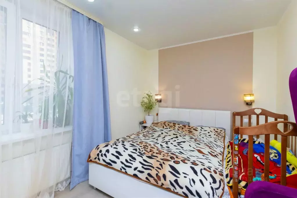 2-к кв. Тюменская область, Тюмень ул. Тимофея Чаркова, 79к3 (62.6 м) - Фото 0