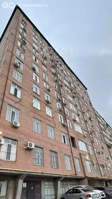 Квартира-студия: Махачкала, улица Генерала Омарова, 39 (90 м) - Фото 1