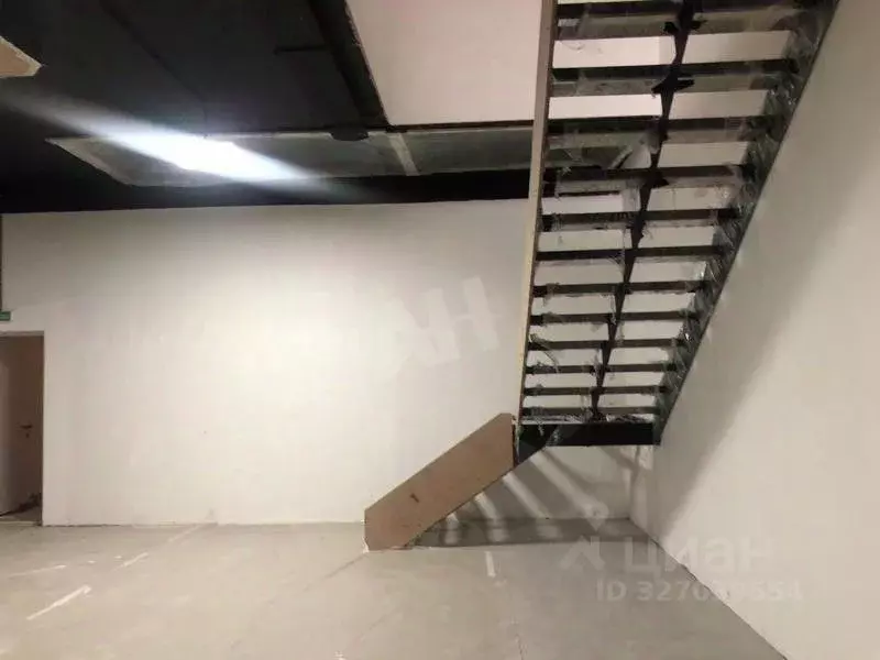 Производственное помещение в Москва Ленинградское ш., 37к1 (1800 м) - Фото 1