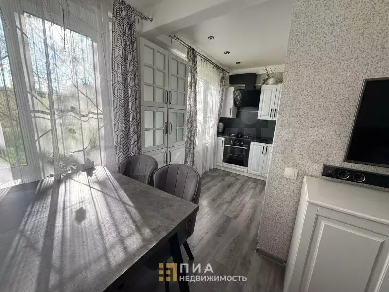 3-к. квартира, 56 м, 1/5 эт. - Фото 1