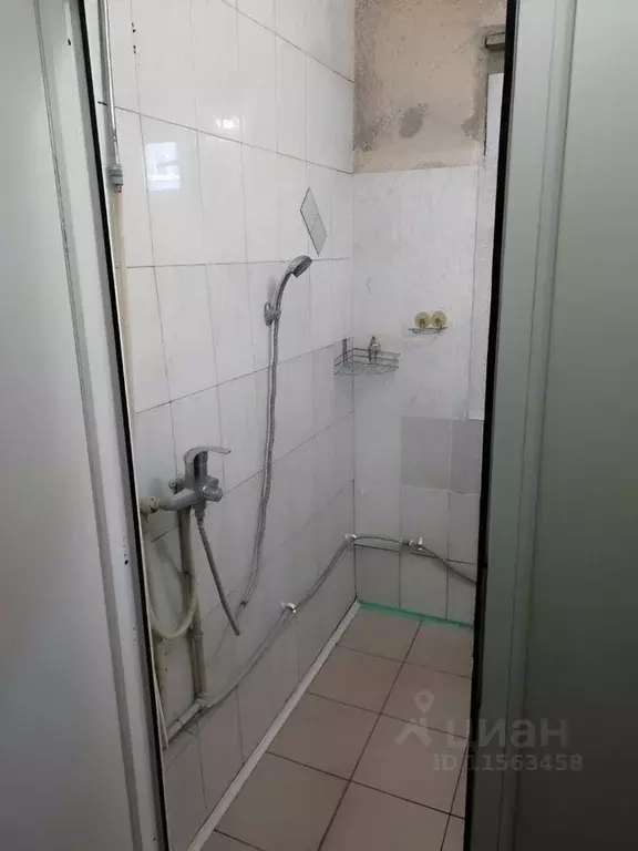 Комната Калининградская область, Калининград Красная ул, 136 (18.0 м) - Фото 1