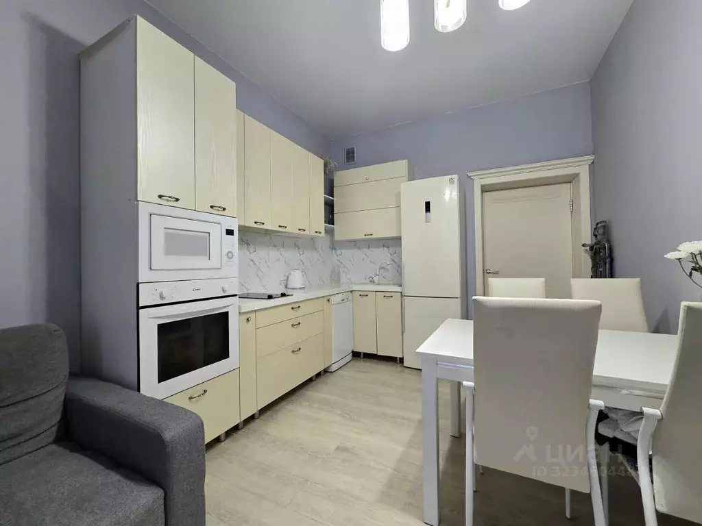 3-к кв. Новосибирская область, Кольцово рп, Спектр мкр 6 (64.0 м) - Фото 1