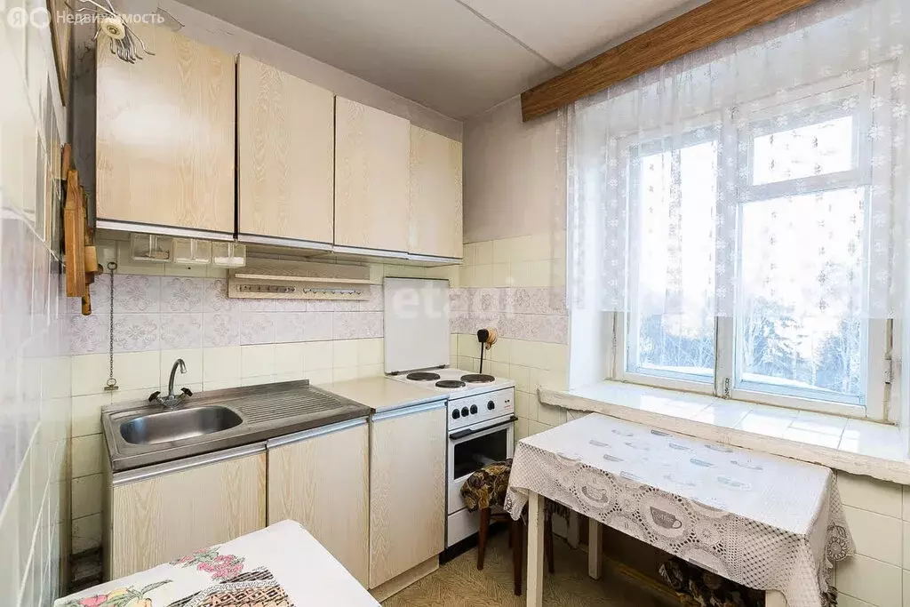 3-комнатная квартира: Тюмень, Ямская улица, 96 (68.5 м) - Фото 1